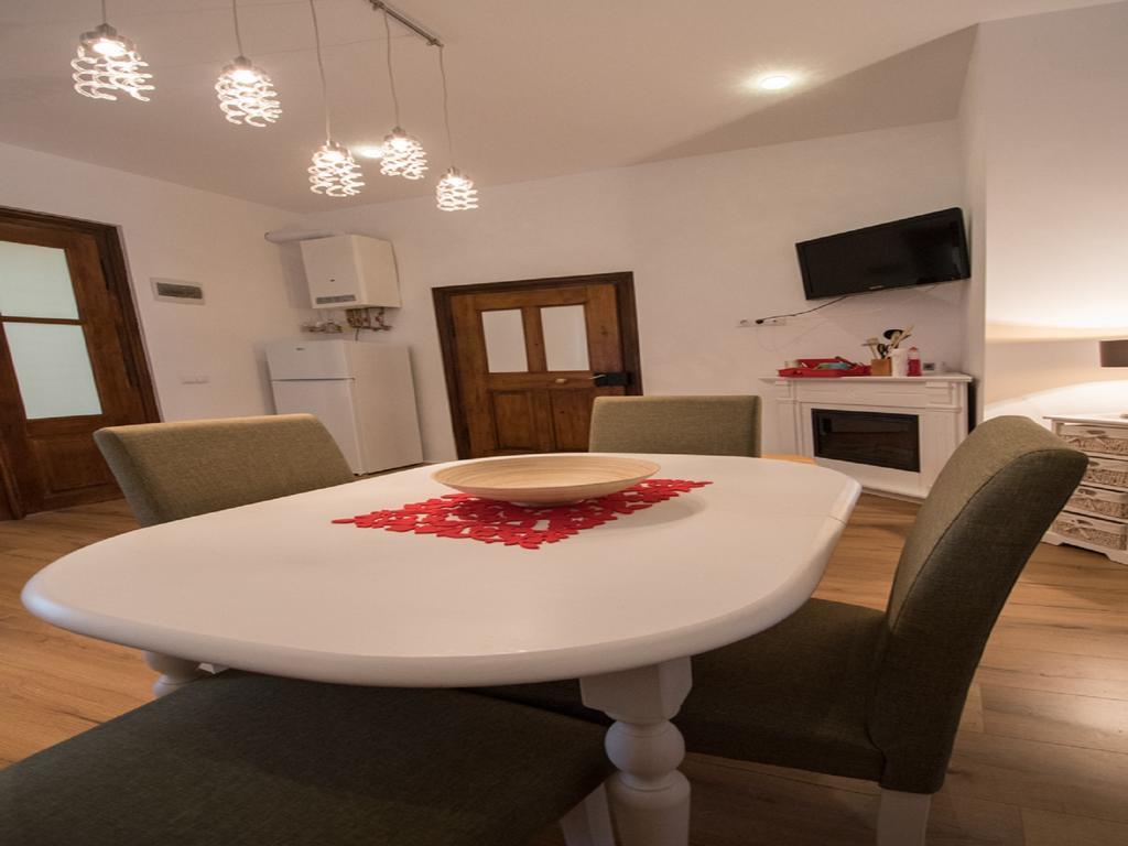 Luxury Central Apartment In 锡比乌 外观 照片